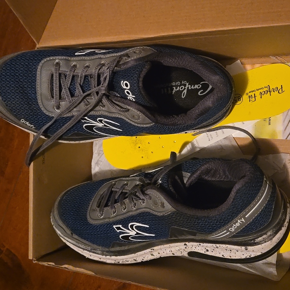 Gdefy Athletic shoes size 8.5 mens
